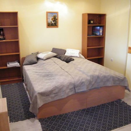 Pal Utcai Apartman Miskolc Ngoại thất bức ảnh