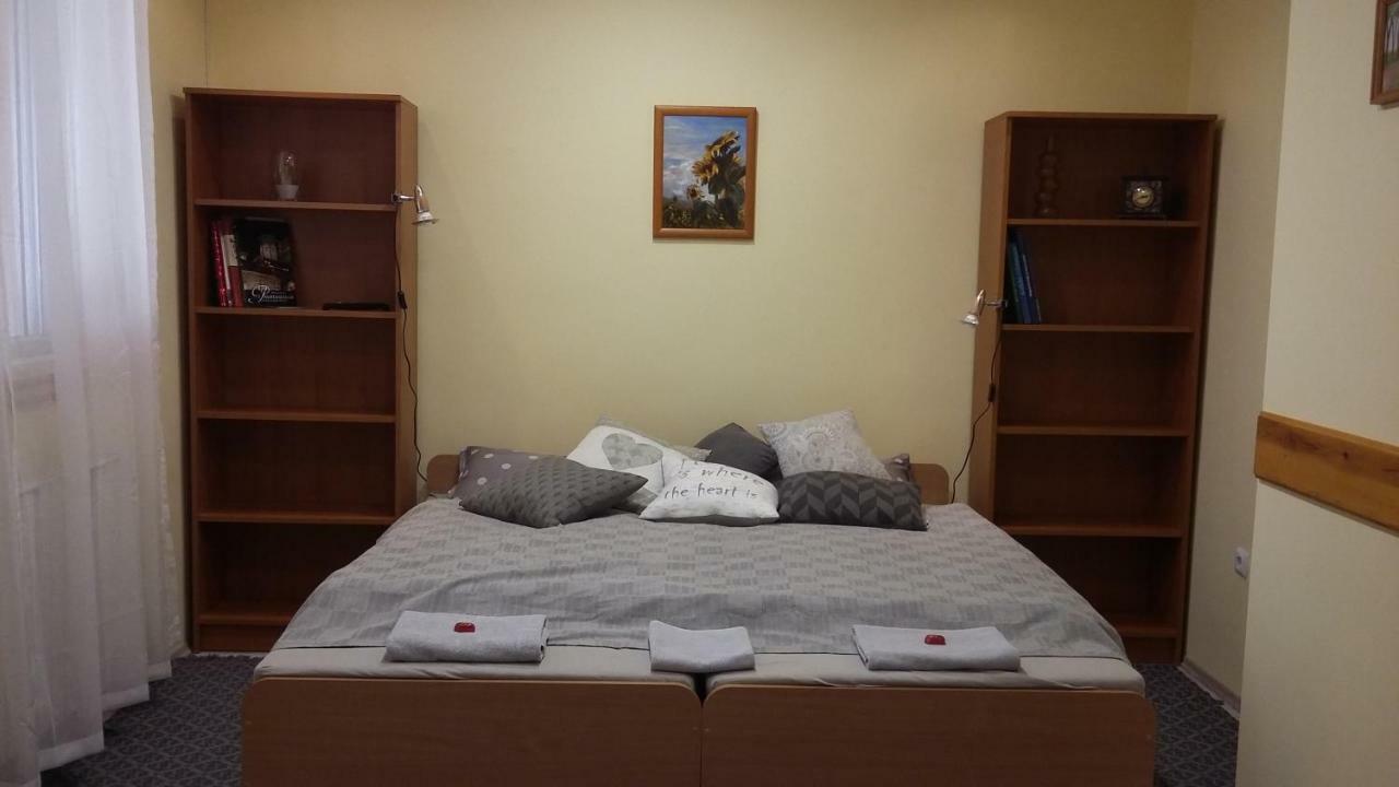 Pal Utcai Apartman Miskolc Ngoại thất bức ảnh